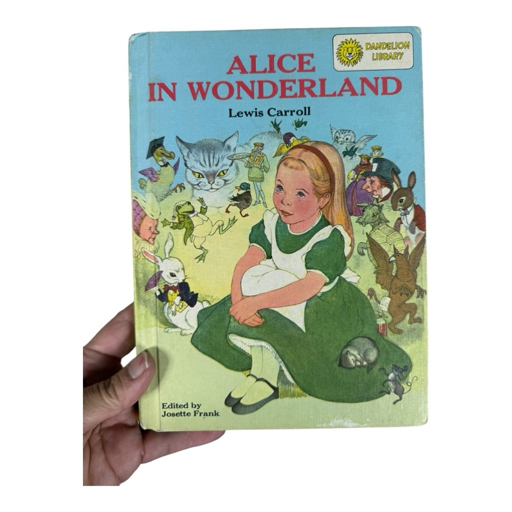 Duel Book: Alice in Wonderland and‎ Peter Pan